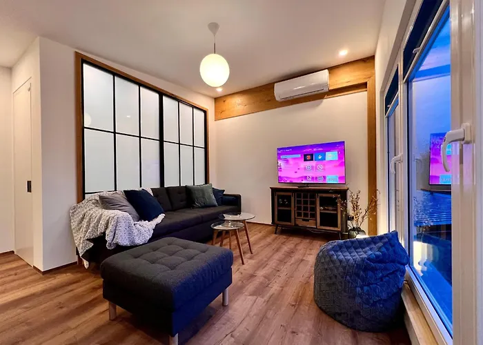 Apartamento Mit Schoener Terrasse In *